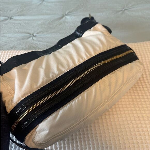 L.A.M.B. Gwen Stefani Stylish Black and White Nylon and Patent Shoulder Bag - Picture 13 of 15